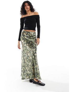 Threadbare Jupe longue en satin imprimé numérique - kaki - Vert