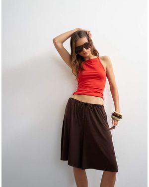 TOPSHOP Pantalones Cortos Marrones Estilo Bermudas Con Cordón Ajustable De Cupro - Rojo
