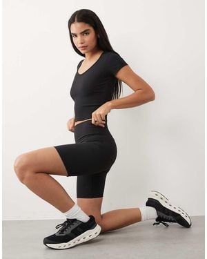 4505 Micro Rib 8" High Waist Legging Short - Black