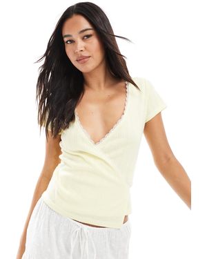 Miss Selfridge – wickeltop aus pointelle-strick - Weiß