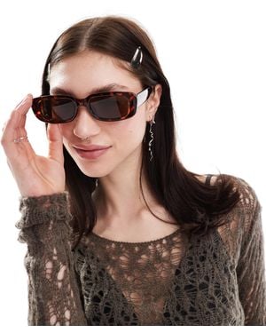 Monki – sonnenbrille mit kleinem, rechteckigem gestell - Braun
