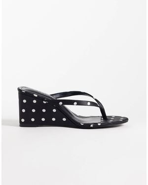 SIMMI Simmi London Wedge Toe Thong Sandals - White