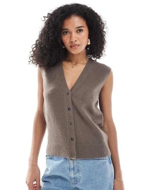 New Look Button Down Knitted Waistcoat - Grey
