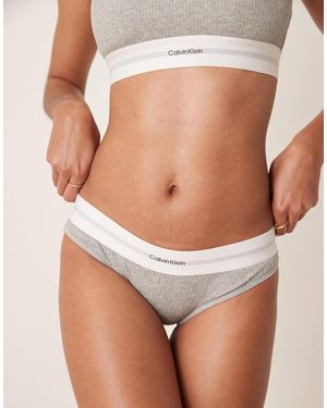 Calvin Klein – slip mit bikini-schnitt aus geripptem modal - Braun