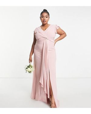 Tfnc Plus Vestido De Dama De Honor Largo Color Rosado Con Detalle De Volantes Y Mangas Acampanas De