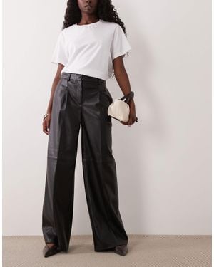 Mango Pantalon droit en imitation cuir - Blanc