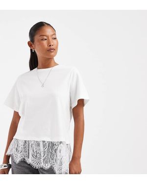 Vero Moda Camiseta Con Detalle De Encaje Asimétrico En Blanco
