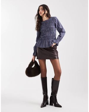 Vero Moda Geruite Top Met Gesmokt Lijfje En Romantische Mouwen - Blauw