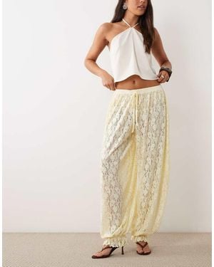 ASOS Pantalón Globo De Encaje Translúcido Con Acabado Foil En - Neutro