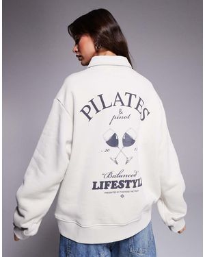 The Couture Club Maglione Sporco Con Colletto Stile Polo, Bottoni E Stampa "Pilates & Pinot" - Grigio