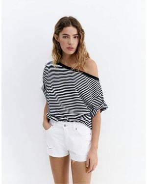Pull&Bear Mom Fit Ripped Denim Shorts - Blue