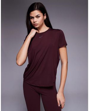 Nike Nike One Training Classic T-shirt - Purple