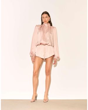 Noughts & Kisses Satin-overall mit hohem kragen, stark fallendem schnitt und ballonärmeln - Pink