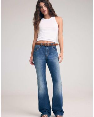 Stradivarius Tall bootcut-jeans mit gürtel - Blau