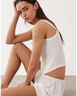 ASOS Top De Pijama De Tirantes Con Detalle De Rosa De Pointelle - Marrón