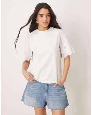 Y.A.S Broderie Sleeve T-shirt - Red