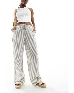 Kaiia Pantaloni Con Fondo Ampio A Righe Crema Allacciati - Bianco