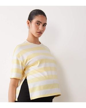 Mama.licious Mamalicious Maternity Boxy Cropped Split Side T-shirt - Natural