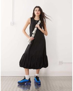 Collusion Bubble Hem Maxi Dress - White