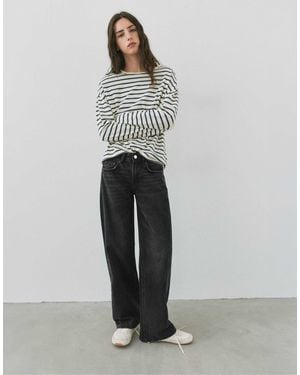 Pull&Bear Petite jeans mit niedrigem bund und geradem bein - Grau