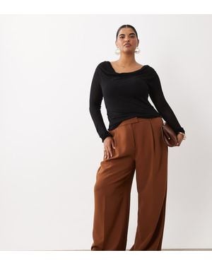 ASOS Curve Soepelvallende Broek Met Lage Taille - Bruin