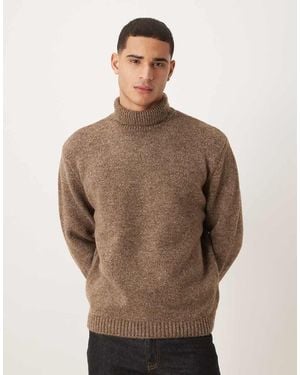 ASOS Jersey Extragrande Con Cuello Vuelto De Punto Texturizado De - Marrón