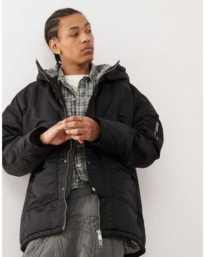 Weekday Parka Negra Con Forro De Borreguito Baloo De - Negro
