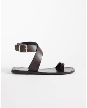 Mango 100% Leather Flat Sandals With Toe Detail - Metallic