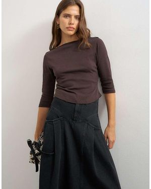TOPSHOP Top Met Asymmetrische Hals En Afgeronde Zoom - Bruin