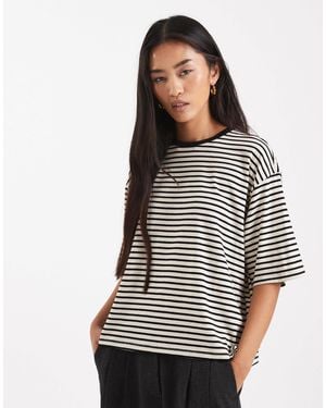 Aware Drop Shoulder T-shirt - Gray