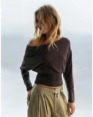 Pull&Bear Top Con Scollo A Barchetta E Fascia - Marrone