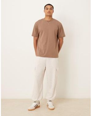 ASOS Tapered Fit Loopback Jogger With Cargo Pockets - Natural