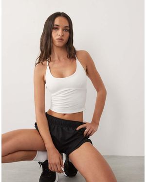 4505 Soft Touch Scoop Neck Vest With Inner Bra And Adjustable Straps - White