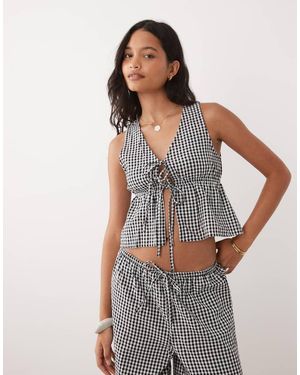 esmé studios Esmee Exclusive Tie Front Waistcoat - Multicolour