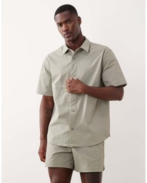 ASOS Motionmaxtm Relaxed Shirt With Side Pockets - Natural