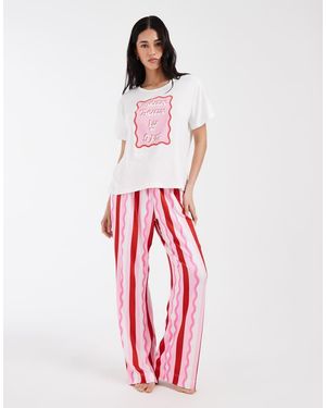 Loungeable Pijama A Rayas De Pantalones Y Camiseta Con Estampado Gráfico "Leave By 9Pm" De - Rojo