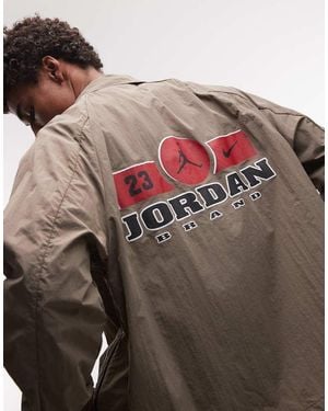 Nike Brooklyn Lightweight Shell Jacket - Brown