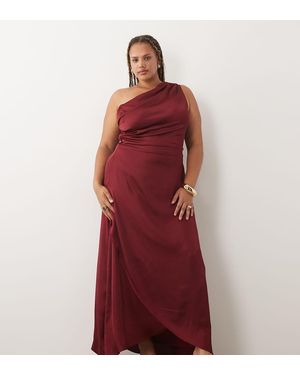 Tfnc Plus Bruidsmeisjes - Rood