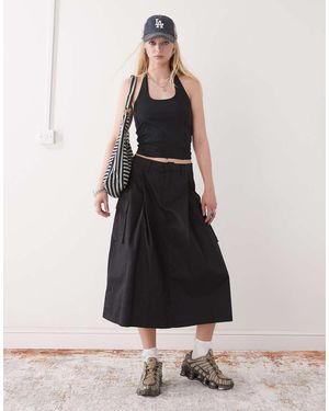 Obey Falda Midi Negra Cargo Con Pliegues Surface De - Negro