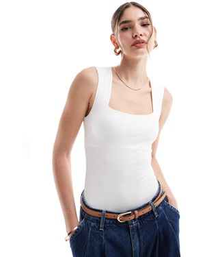 New Look – figurbetonter body - Weiß