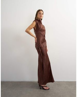 TOPSHOP Satijnen Maxi-Jurk Met Geïntegreerde Hals, Verlaagde Taille En Strikceintuur - Bruin
