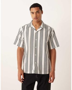 ASOS Camisa A Rayas Negras Holgada Con Cuello De Solapas De -Neutro - Multicolor