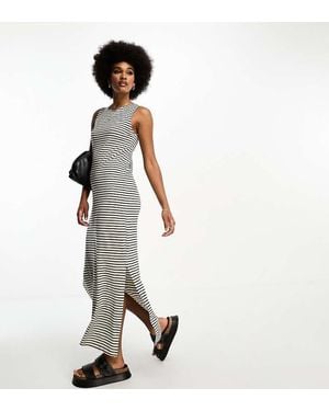 Aware Vestido Largo A Rayas Monocromáticas Sin Mangas De Tall-Blanco