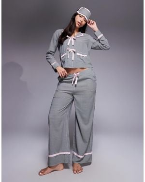 River Island – pyjama mit em vichykaromuster und rüschenkragen - Grau