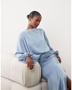 ASOS Robe longue avec corsage asymétrique et manches blousantes - Bleu