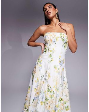 Forever New Vestido Semilargo Con Estampado Floral Amarillo Y Verde Y Diseño Estructurado De