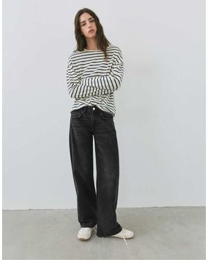 Pull&Bear Petite Low-Rise Straight Leg Jeans - Grey