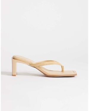TOPSHOP Sadie Toe Thong Mid Heel - Natural