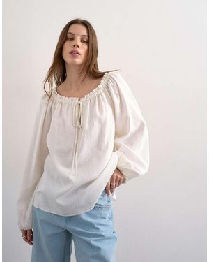 TOPSHOP Blusa Blanca De Corte Trapecio Con Lazada Delantera De Lino De - Blanco