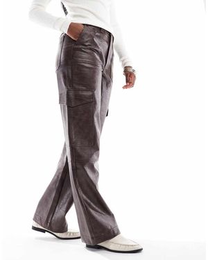 ASOS Pantalones Cargo Marrón Utilitarios De Cuero Sintético De